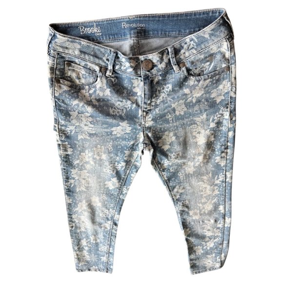 🌸4/$30🌸 Revolution by Ricki's Brooke Crop Jeans - Picture 7 of 16